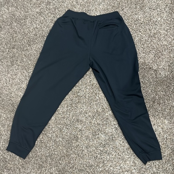 Under Armour loose fit joggers-X Large - Picture 2 of 3